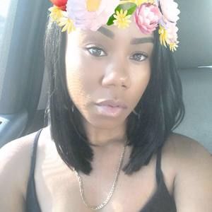 Meet your Posher, Shekeira